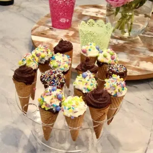 Acrylic Ice Cream Cone Holder - Durable Baking Display Rack