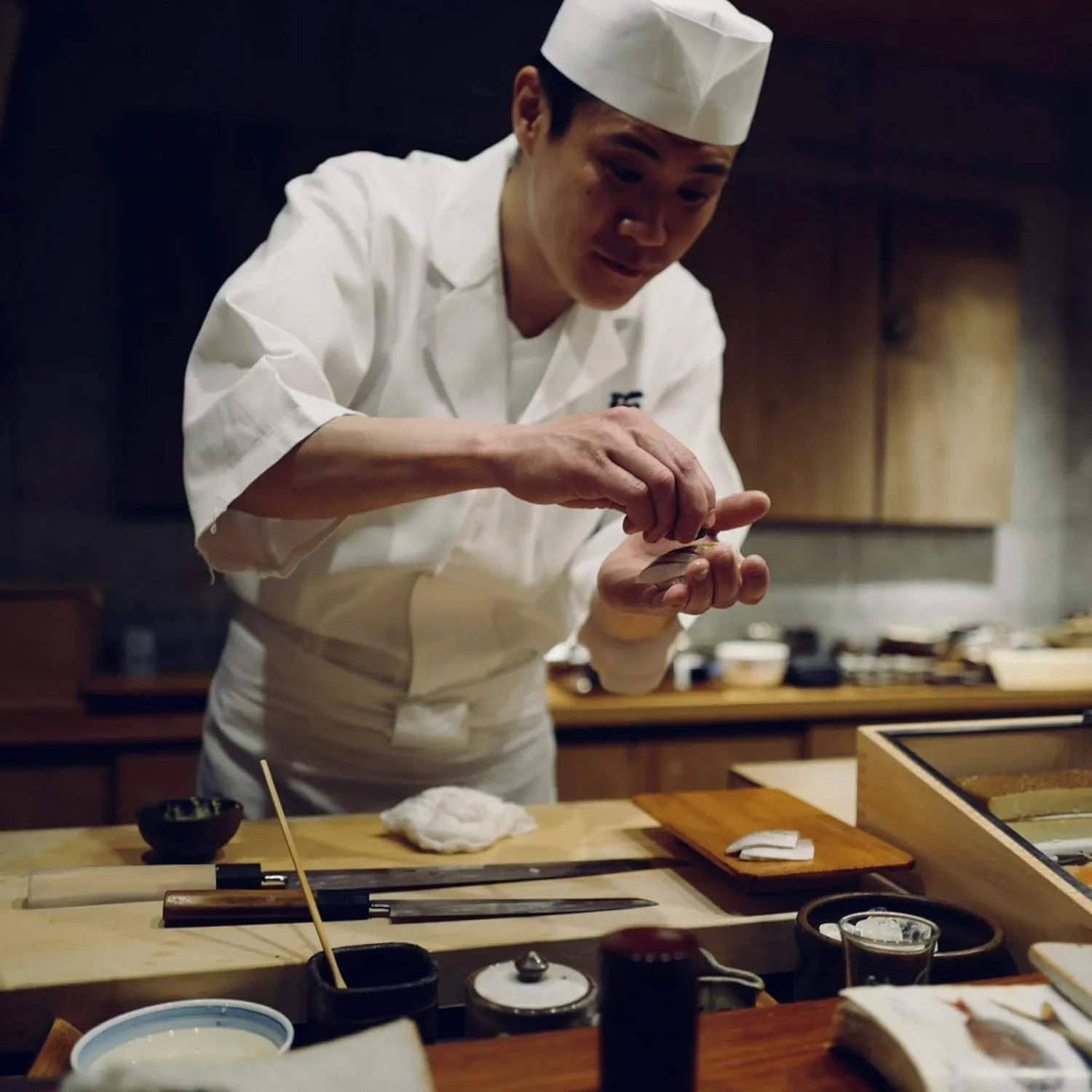 JapanBargain 1551, Non-Stick Yanagiba Sashimi Knife Japanese High Carbon Stainless Steel Sushi Chef Knife Made in Japan, 200mm