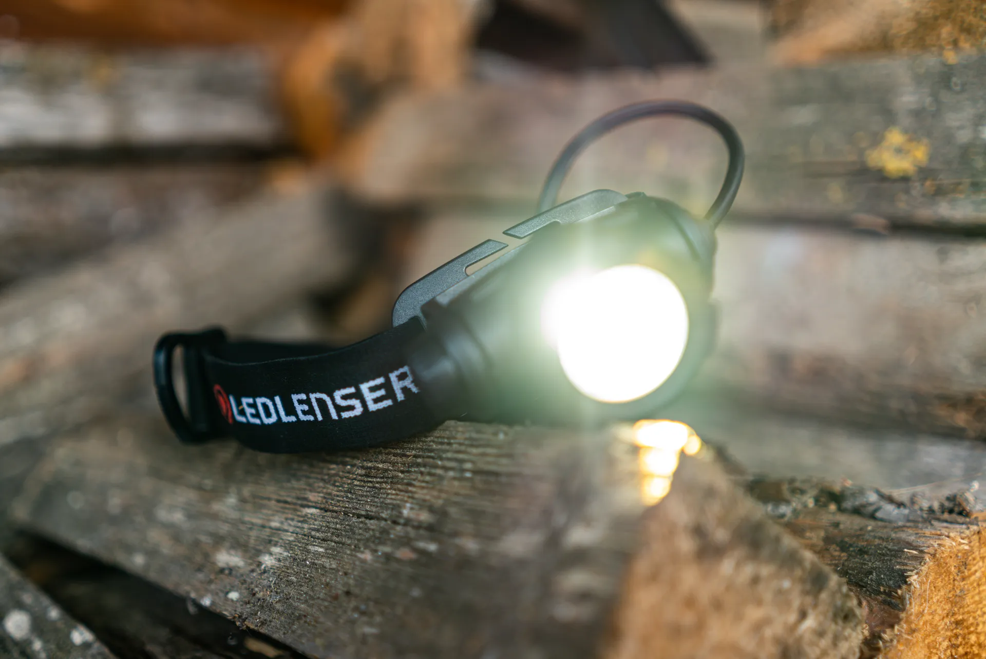 Ledlenser H7R Core 1000lm Rechargeable IP67 Stepless Light Dimmer Advanced Focus Headlamp
