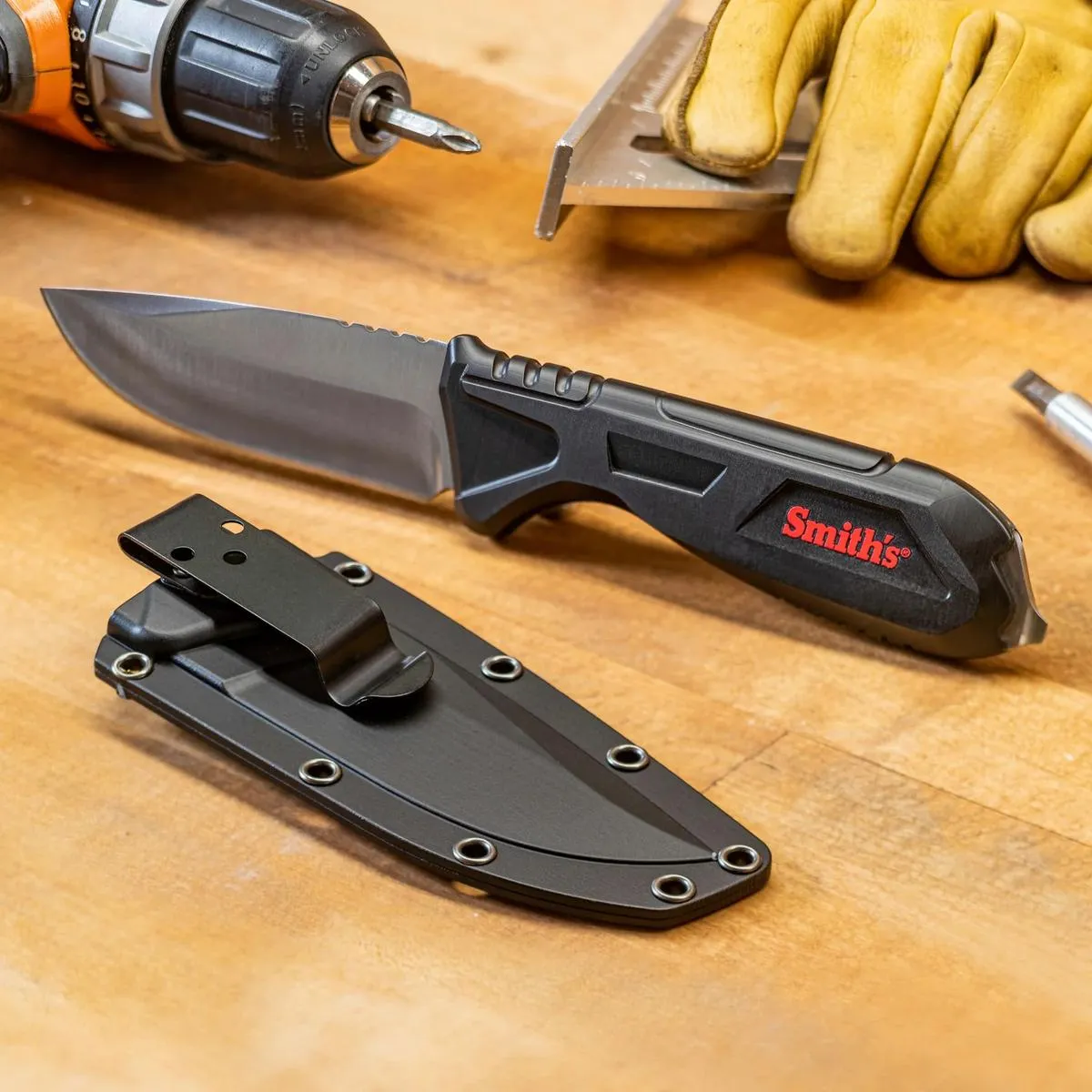 Smiths Fixed Blade Knife with sheath