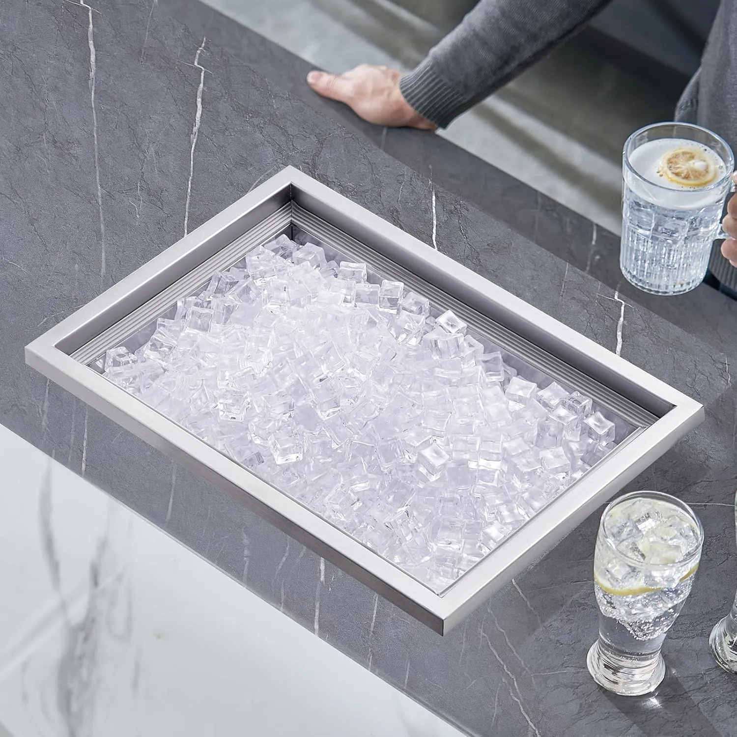 VEVOR Drop in Ice Chest, 20" L x 14" W x 12" H Stainless Steel Ice Cooler, Commercial Ice Bin with Cover, 40 qt Outdoor Kitchen Ice Bar, Drain-Pipe and Drain Plug Included, for Cold Wine Beer