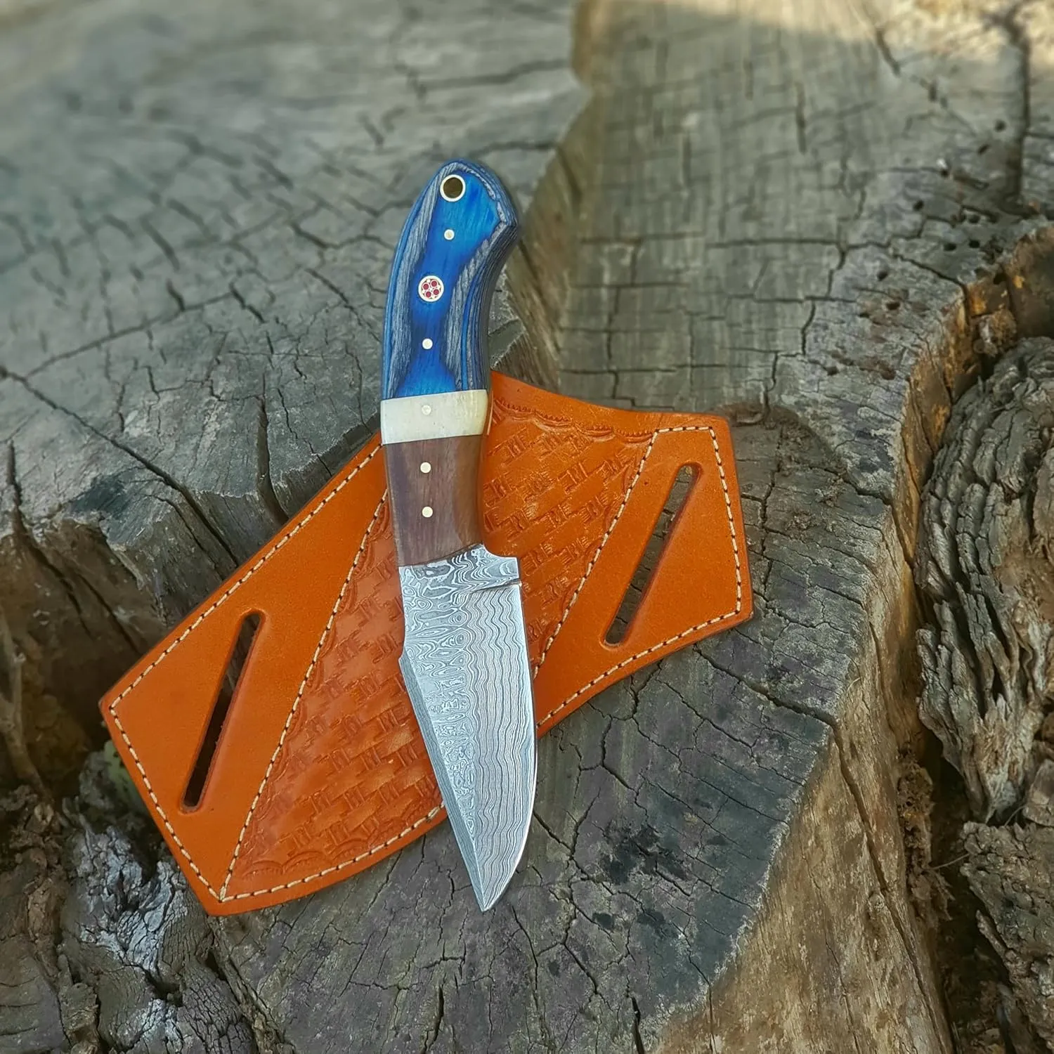 Wolf Cut Handmade Damascus Steel Hunting knife Fixed Blade knife, Bone & Rose Wood Handle Bull Cutter Knife, EDC Utility knife Cowboy Knife Damascus Steel Knife Bushcraft knife Skinning Knife with leather Sheath (Rose Blue black Wood)