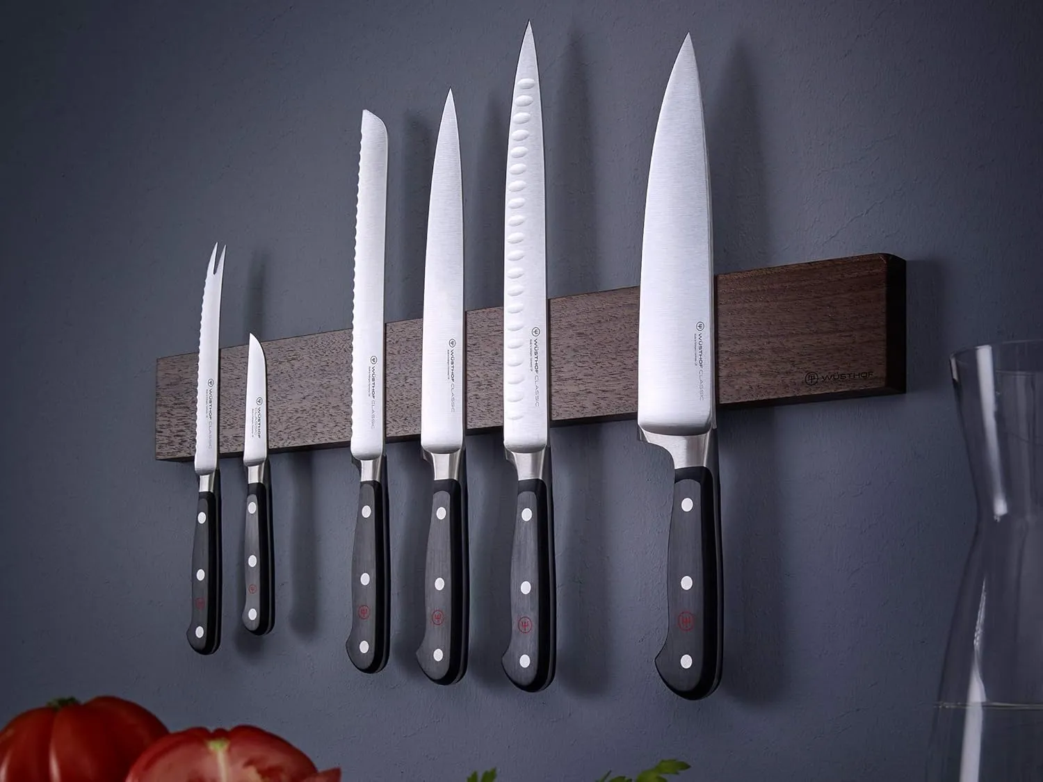WÜSTHOF Classic 6” Chef’s Knife, Black