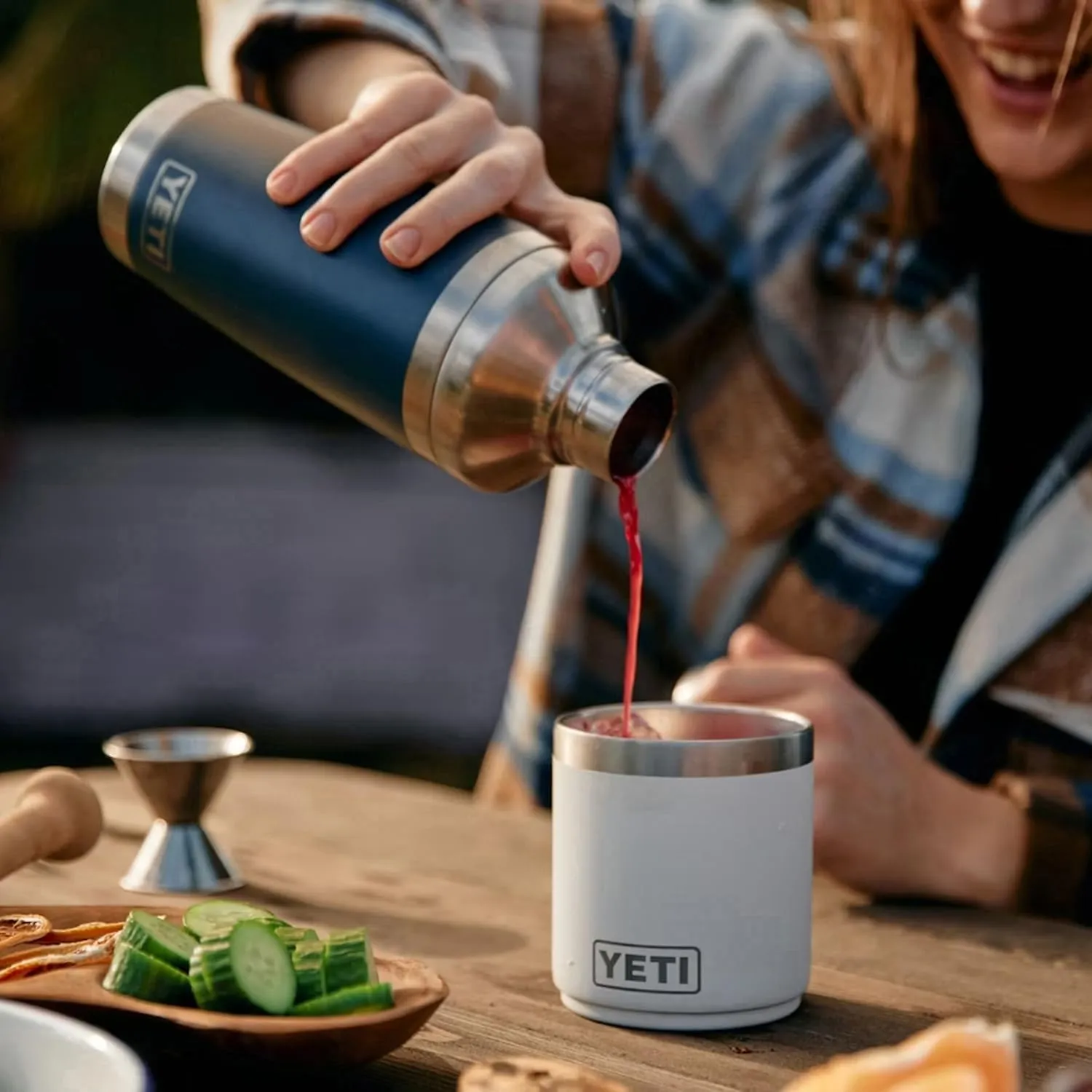 YETI Rambler 20 oz Cocktail Shaker, Stainless Steel, Vacuum Insulated, Big Sky Blue
